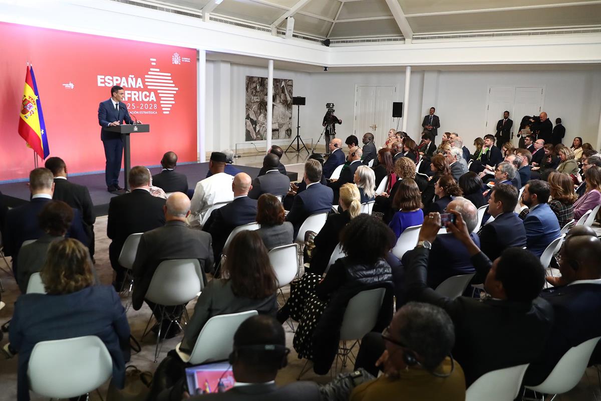 5/12/2024. Pedro Sánchez preside el acto de presentación de la Estrategia España-África 2025-2028. El presidente del Gobierno, Pedro Sánchez...