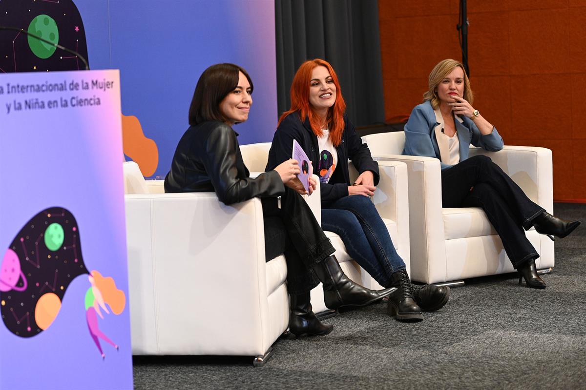 9/02/2024. Sánchez asiste a un acto con motivo del Día Internacional de la Mujer y la Niña en la Ciencia. La ministra de Ciencia, Innovación...