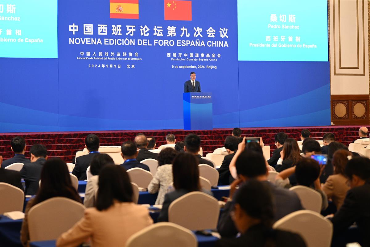 9/09/2024. Pedro Sánchez viaja a China. El presidente del Gobierno, Pedro Sánchez, interviene en la Novena Edición del Foro España China.