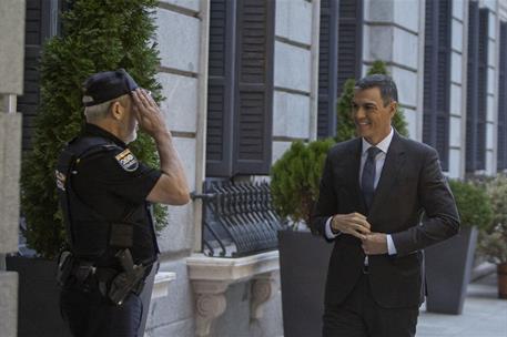 9/10/2024. Pedro Sánchez asiste a la sesión de control en el Congreso. El presidente del Gobierno, Pedro Sánchez, a su llegada a la sesión d...