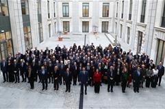 El presidente del Gobierno, con los participantes en la VIII Conferencia de Embajadores