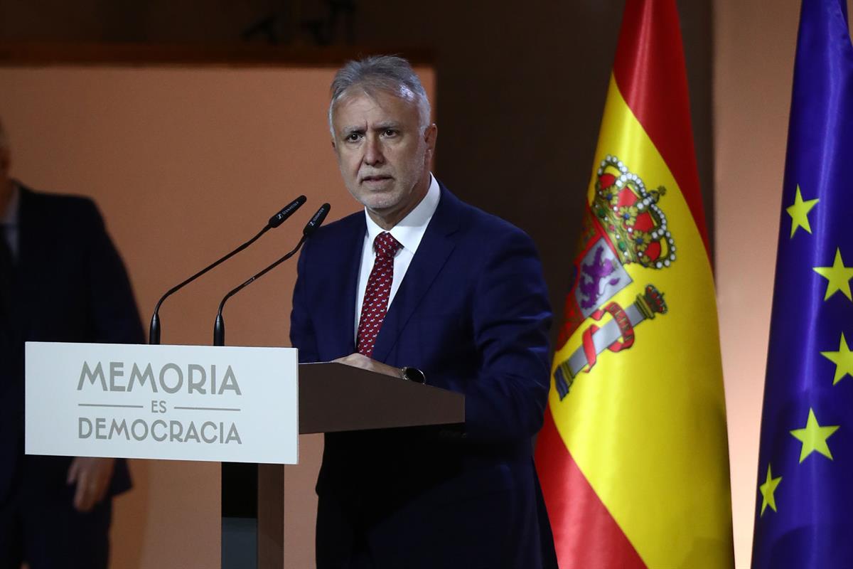 10/12/2024. Pedro Sánchez interviene en el acto del 'Día de recuerdo y homenaje a las víctimas de la Dictadura'. Ángel Víctor Torres, minist...