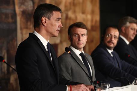 11/10/2024. Pedro Sánchez participa en la XI Cumbre de los Países del Sur de la Unión Europea (MED9). El presidente del Gobierno, Pedro Sánc...