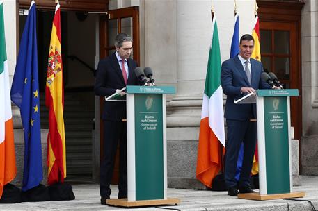 12/04/2024. Pedro Sánchez viaja a Irlanda. l presidente del Gobierno, Pedro Sánchez, y el primer ministro de la República de Irlanda, Simon ...