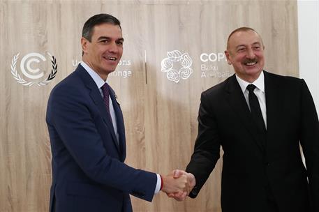 12/11/2024. Pedro Sánchez participa en la 29º Conferencia de la ONU sobre Cambio Climático. El presidente del Gobierno, Pedro Sánchez, y el ...