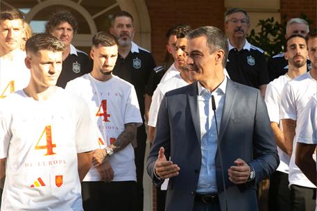 Image 3 of article Pedro Sánchez recibe a la selección masculina de fútbol, tras ganar la 'Eurocopa 2024'