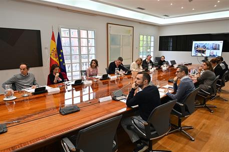 16/11/2024. Pedro Sánchez preside la reunión del Comité de crisis para el seguimiento de la DANA. El presidente del Gobierno, Pedro Sánchez,...