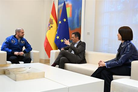 16/12/2024. Pedro Sánchez recibe al astronauta español de la ESA, Pablo Álvarez. El astronauta español de la Agencia Espacial Europea (ESA),...