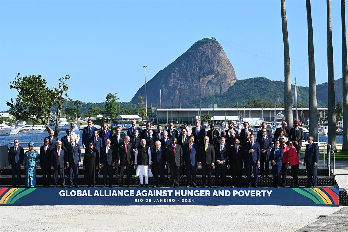 18/11/2024. El presidente del Gobierno asiste a la Cumbre del G20. Foto de familia de la Cumbre del G20.