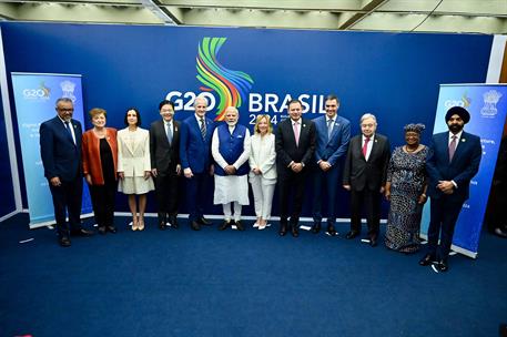 19/11/2024. El presidente del Gobierno asiste a la Cumbre del G20. El presidente del Gobierno, Pedro Sánchez, con algunos de los líderes asi...