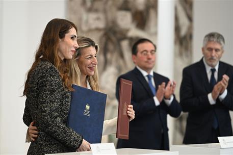 21/11/2024. Pedro Sánchez preside, junto al primer ministro de Palestina, la I Reunión Intergubernamental España - Palestina. La vicepreside...