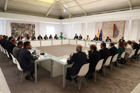 22/10/2024. Pedro S&#225;nchez meets with representatives of the housing sector. The President of the Government of Spain, Pedro S&#225;nchez, and the...