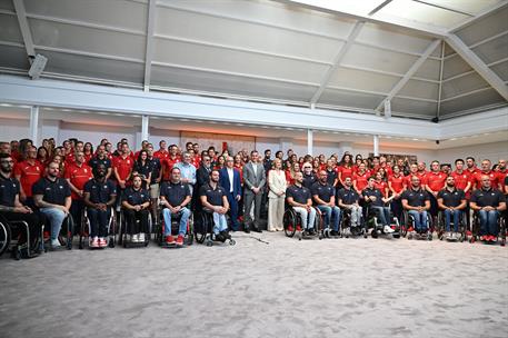 Image 3 of article Pedro Sánchez recibe a los equipos olímpico y paralímpico de los Juegos de París 2024