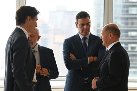 23/09/2024. Pedro S&#225;nchez attends the working lunch hosted by the Chancellor of Germany, Olaf Scholz. Pedro S&#225;nchez talks with German Chance...