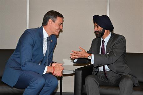 24/09/2024. Encuentro de Pedro S&#225;nchez con el presidente del Banco Mundial. Encuentro de Pedro S&#225;nchez con el presidente del Banco Mundial