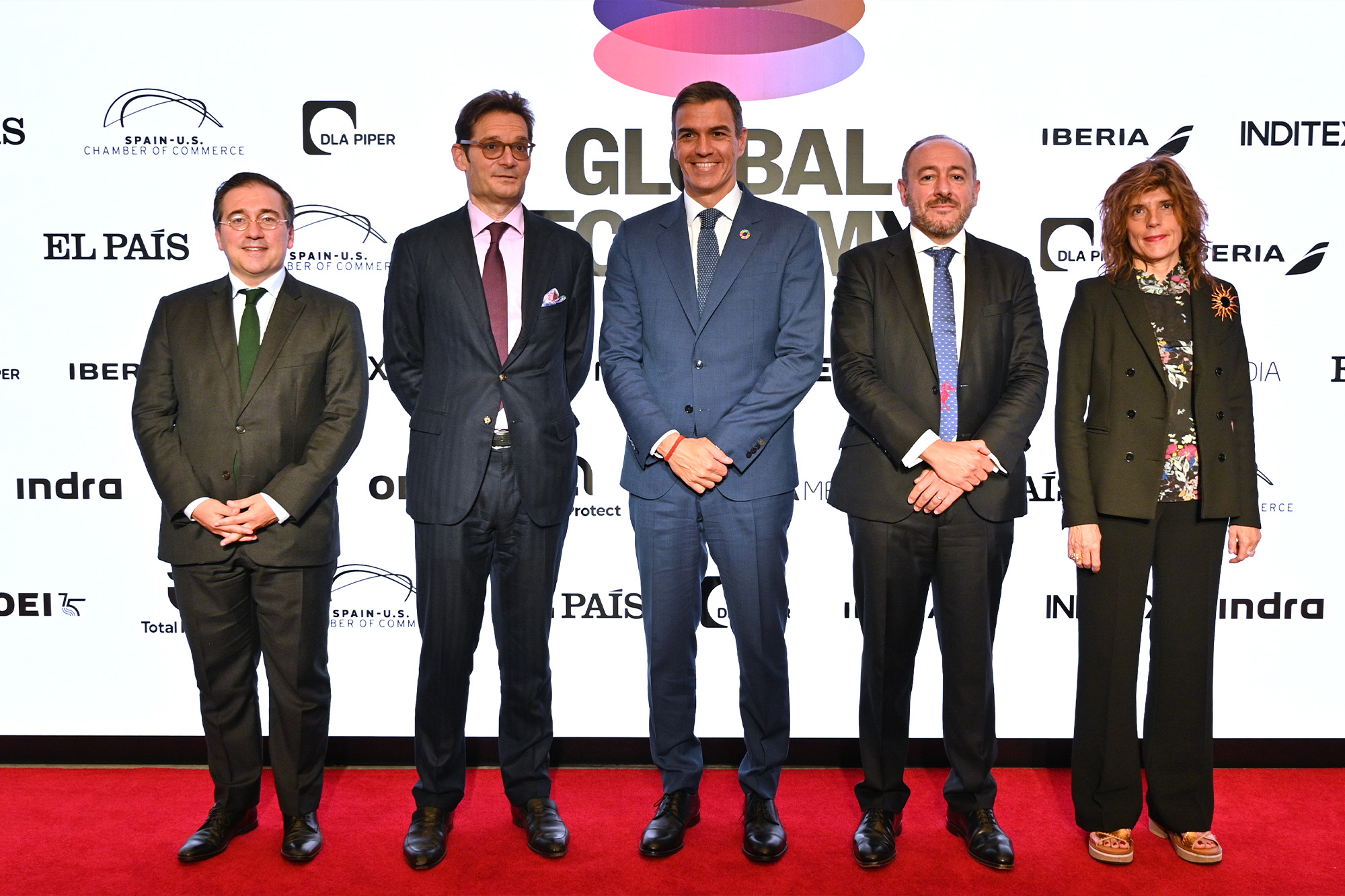 El presidente del Gobierno participa en el Foro de Economía Global