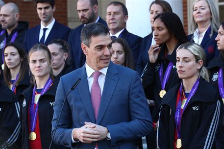 29/02/2024. El presidente recibe a la Selección Española Femenina de Fútbol. El presidente del Gobierno, Pedro Sánchez, durante su intervenc...