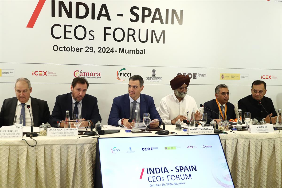 29/10/2024. Pedro Sánchez continúa su viaje en la República de India. El presidente del Gobierno, Pedro Sánchez, en el Foro de CEOs India-Es...