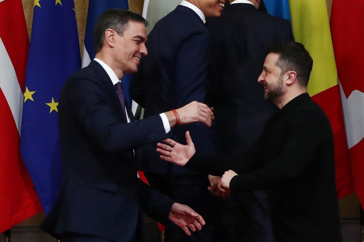 2/03/2025. Pedro Sánchez attends the High Level Meeting on Ukraine. The President of the Government of Spain, Pedro Sánchez, greets Ukrainia...