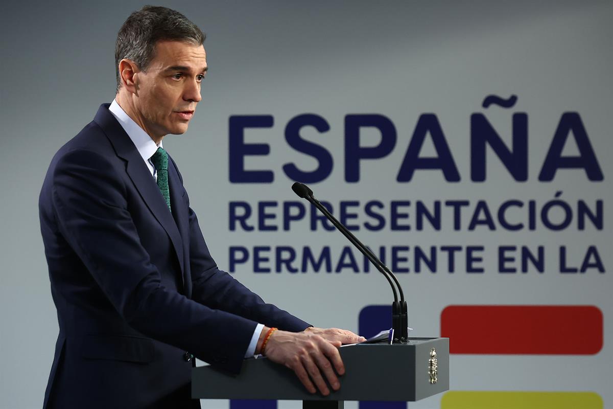 6/03/2025. El presidente participa en la reunión extraordinaria del Consejo Europeo. El presidente del Gobierno, Pedro Sánchez, durante su d...