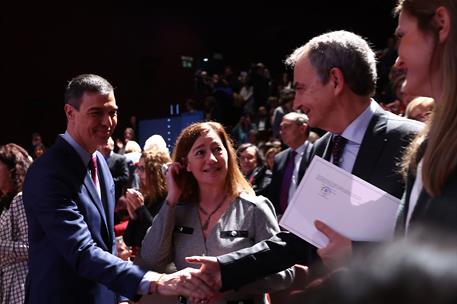 10/02/2025. Sánchez clausura el acto por el XX aniversario de la Ley contra la Violencia de Género. El presidente del Gobierno, Pedro Sánche...