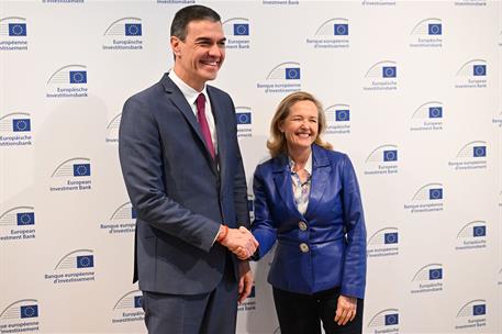 12/03/2025. El presidente del Gobierno viaja a Luxemburgo. El presidente del Gobierno, Pedro S&#225;nchez y la presidenta del Banco Europeo de In...