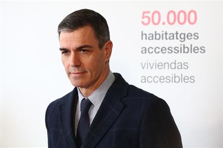 13/02/2025. Pedro Sánchez visita una promoción de vivienda de alquiler social asequible. El presidente del Gobierno, Pedro Sánchez, durante ...