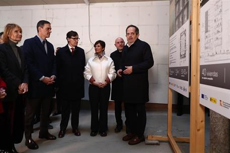 13/02/2025. Pedro S&#225;nchez visita una promoci&#243;n de vivienda de alquiler social asequible. El presidente del Gobierno, Pedro S&#225;nchez, junto a ...