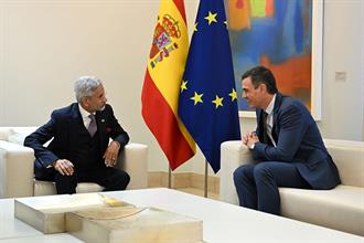 14/01/2025. Pedro Sánchez, encuentro con el ministro de la República de la India, Subrahmanyam Jaishankar. El presidente del Gobierno, Pedro...