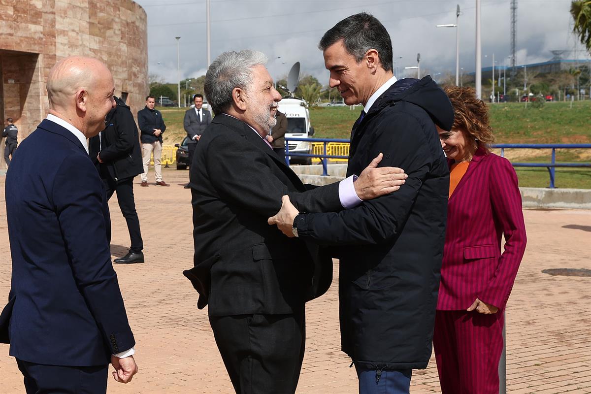 17/03/2025. Pedro Sánchez preside el acto de entrega de la Medalla de Oro de la Ciudad de Dos Hermanas. El presidente del Gobierno, Pedro Sá...