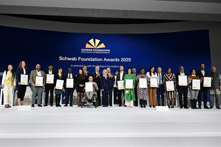 22/01/2025. Pedro S&#225;nchez participa en la 55&#170; reuni&#243;n anual del Foro Econ&#243;mico Mundial. Ceremonia de entrega de los premios de la Fundaci&#243;n Shwab.