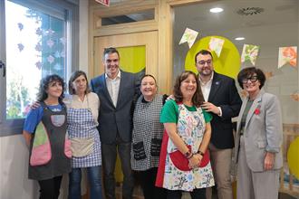 El presidente del Gobierno durante su visita a un centro educativo de Gijón