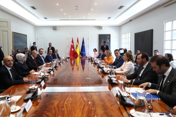 13/06/2024. Pedro Sánchez participa junto al presidente de Turquía, Recep Tayyip Erdoğan,en la reunión plenaria de las delegaciones española y turca
