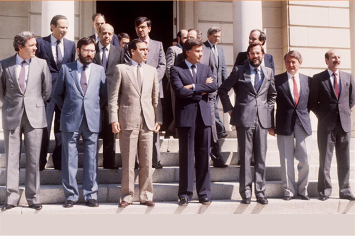 Gabinete de julio de 1985 a julio de 1986