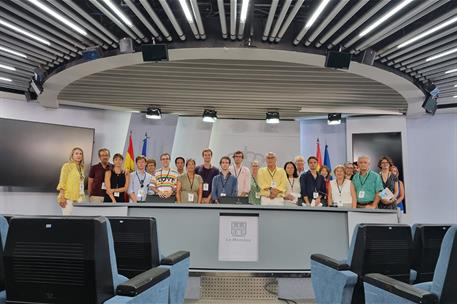 24/08/2022. Visitas Moncloa Abierta. Ciudadanos participates en el Programa Moncloa Abierta, en la escalinata del edificio del Consejo de Ministros