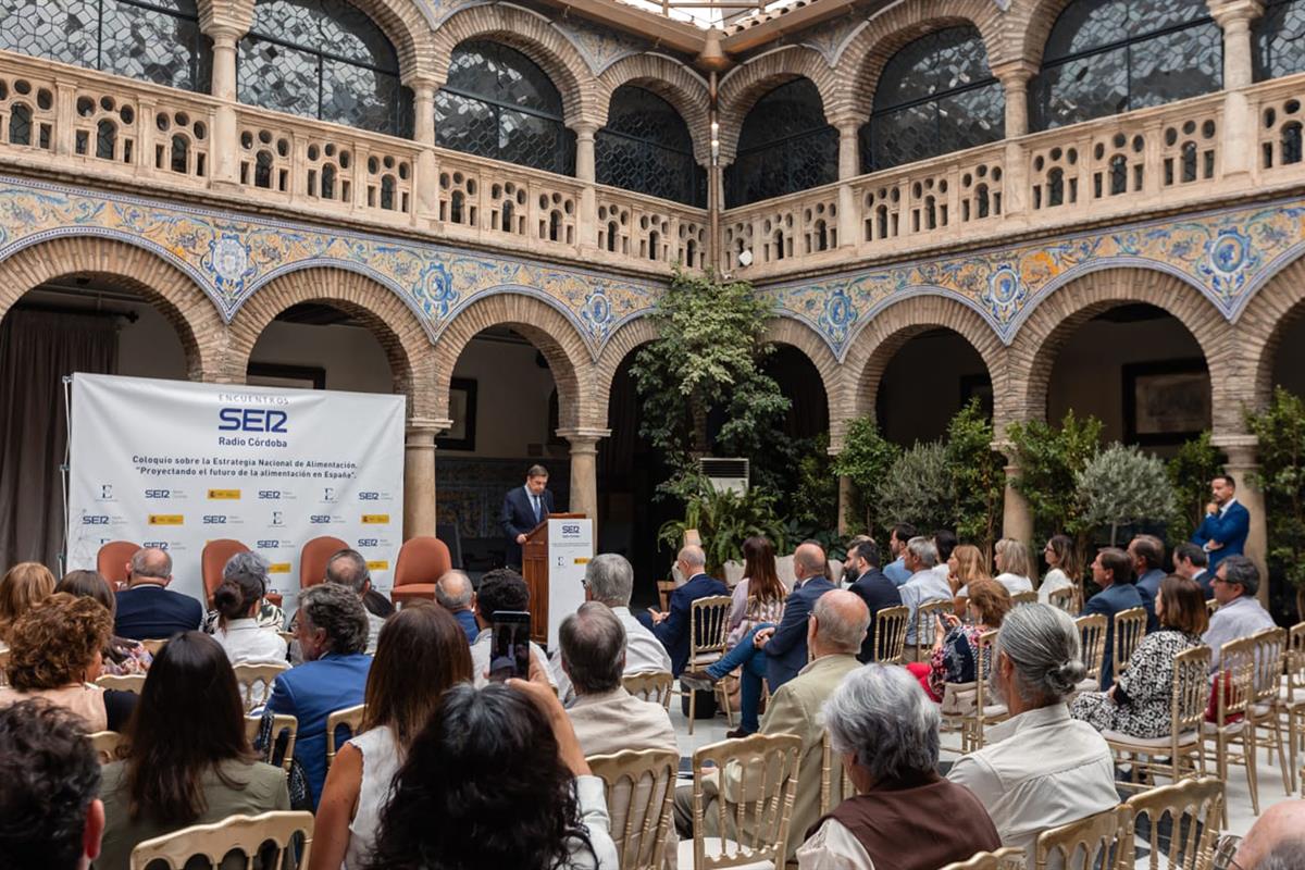 El ministro Planas, en la clausura del primer foro participativo de la Estrategia Nacional de Alimentación