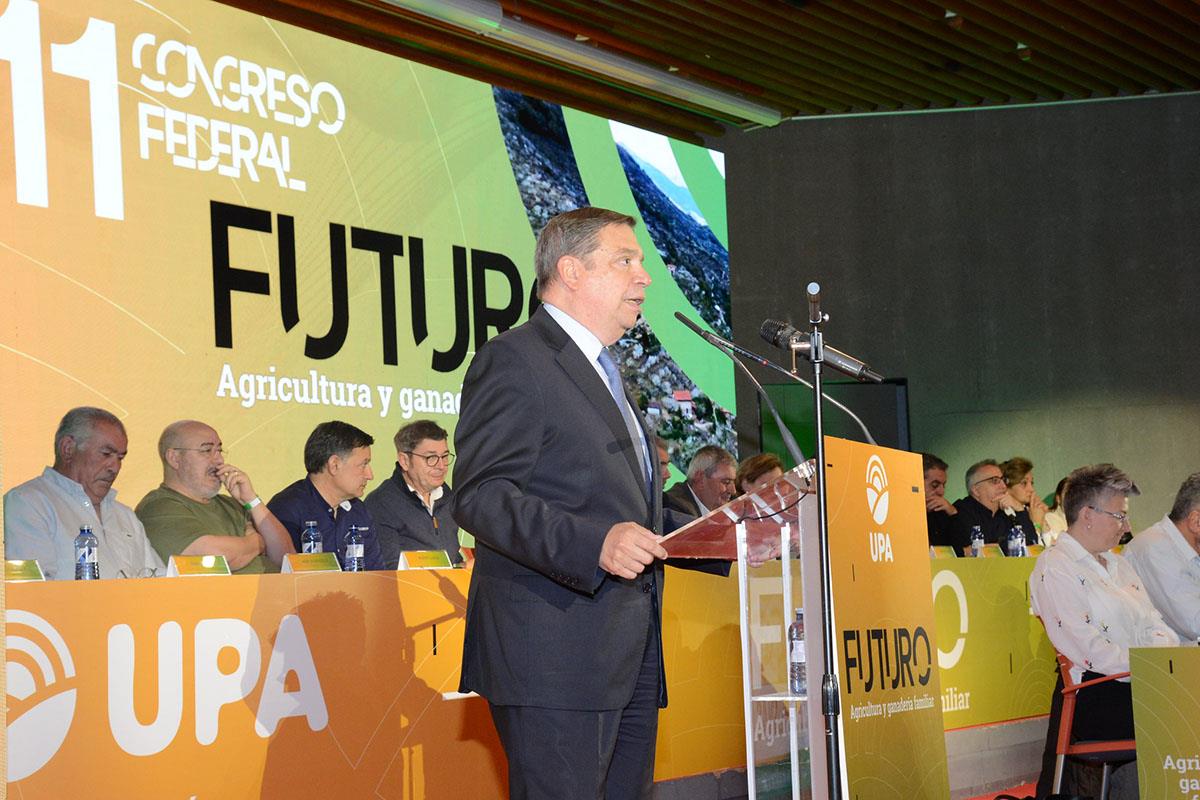 El ministro de Agricultura, Pesca y Alimentación, Luis Planas, durante su intervención en Congreso