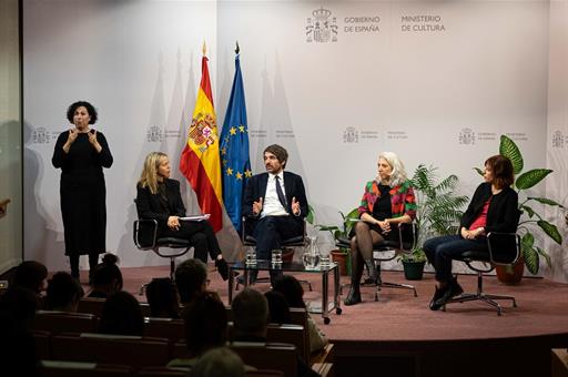 El ministro de Cultura, Ernest Urtasun, en la presentación del Plan de Igualdad en la Cultura 2024-2026