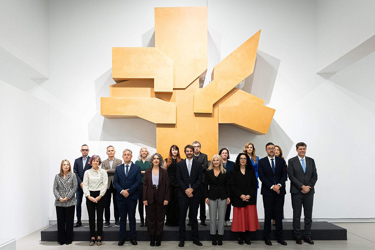 El ministro de Cultura, Ernest Urtasun, junto a los consejeros de Cultura de las comunidades y ciudades autónomas de Ceuta y Mel