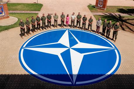 La ministra de Defensa, Margarita Robles, visita el Cuartel General de Despliegue Rápido de la OTAN en Bétera (Valencia)