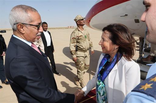 27/10/2024. Cooperation between Spain and Mauritania. The Minister for Defence, Margarita Robles, is received by her counterpart, Hanana Ouid Sidi