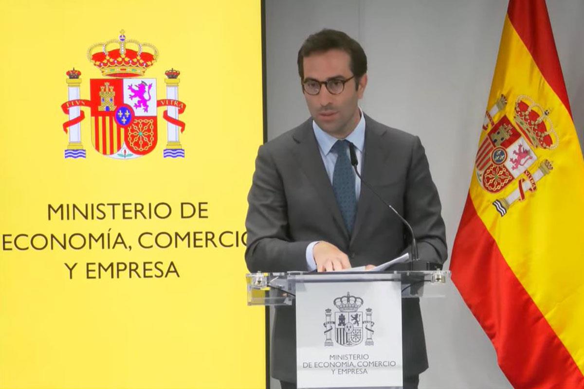 El ministro de Economía, Comercio y Empresa, Carlos Cuerpo, durante la rueda de prensa 