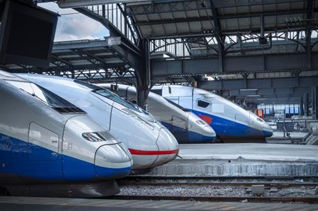 27/02/2025. High-speed trains at a railway station. High-speed trains at a railway station