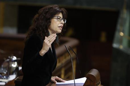 La ministra de Igualdad, Ana Redondo, durante su intervención en el Pleno del Congreso de los Diputados