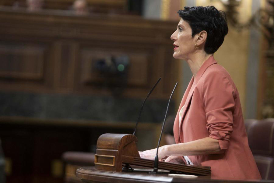 La ministra de Inclusión, Seguridad Social y Migraciones, Elma Saiz, durante su comparecencia en el Congreso de los Diputados.