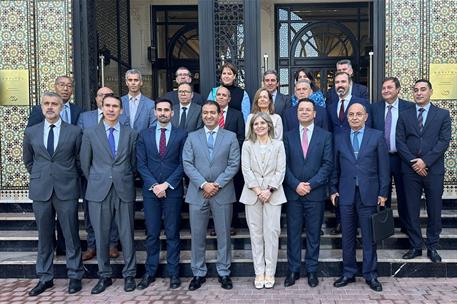 Foto de familia de los asistentes a XXII Reunión del Grupo Permanente Hispano-Marroquí.