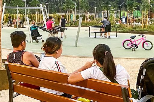 Mujeres en un parque