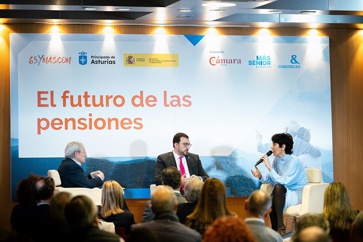 Elma Saiz en el foro Futuro de la Pensiones.