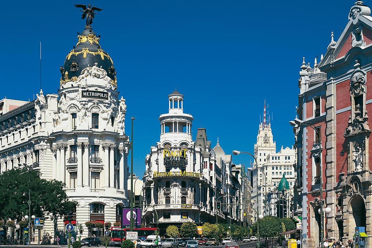 17/02/2025. Intersection of Alcalá Street with Gran Via in Madrid. Intersection of Alcalá Street with Gran Via in Madrid