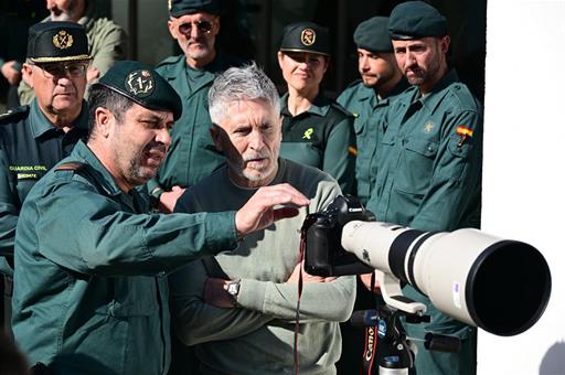 El ministro del Interior, Fernando Grande-Marlaska, durante una exhibición de medios técnicos